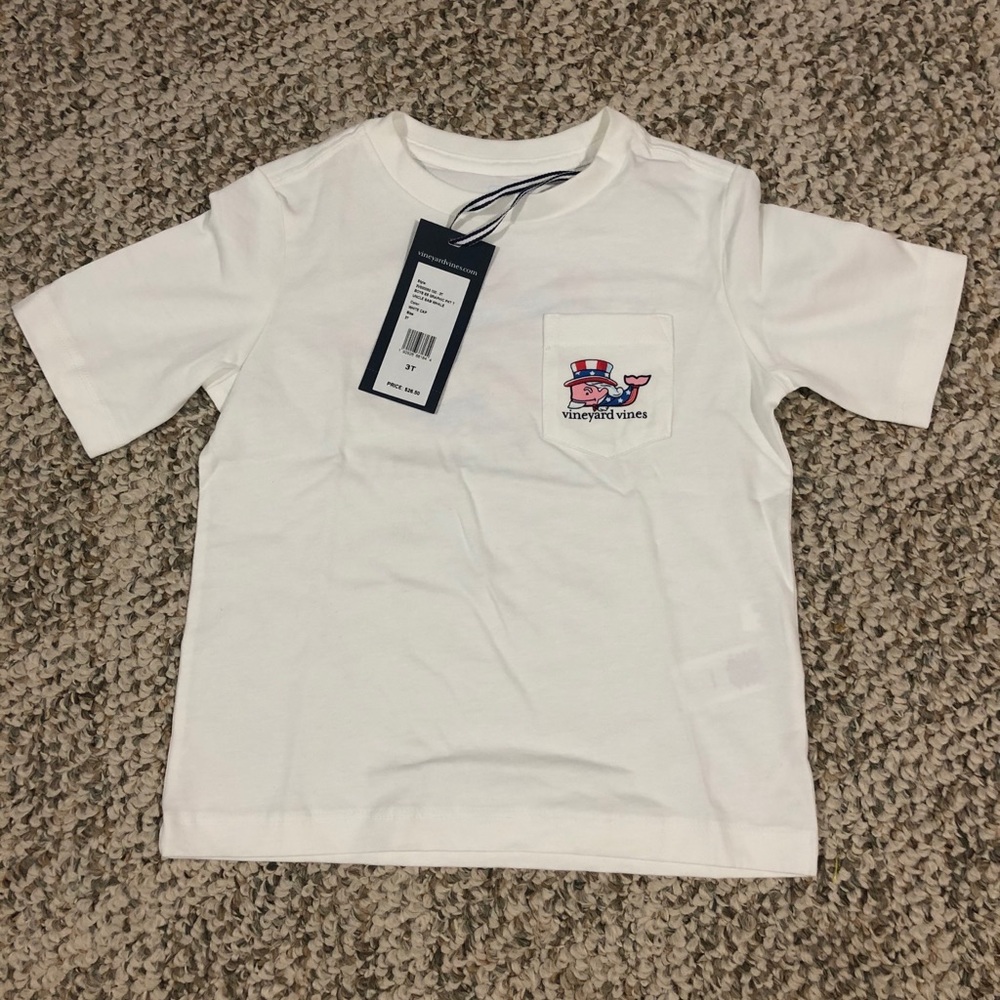 Vineyard Vines Fourth of July Tee. Size 3T.